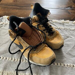 Nike MD Runner 2 Mid Wheat Tan and Black Sneakers, men’s size 9, see photos